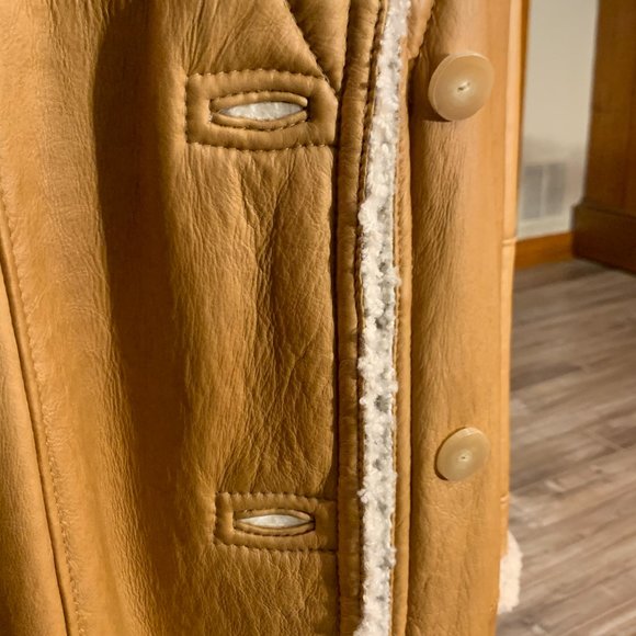 Audrey Talbott Beige Lambskin Shearling - Picture 4 of 8